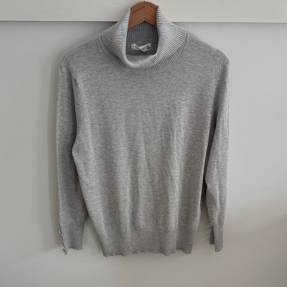 Retrology Women’s Gray Ribbed Turtleneck Sweater Button Cuff Knit Top Cosy L